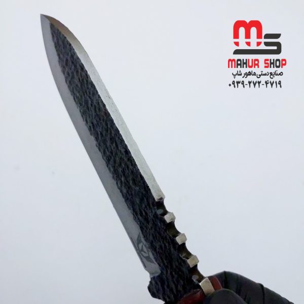 عکس از چاقو آهن بر